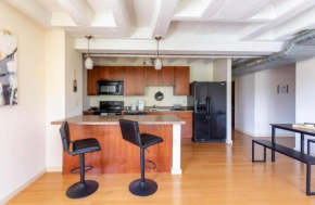Modern 2Bd in the Heart of Dwtwn STL